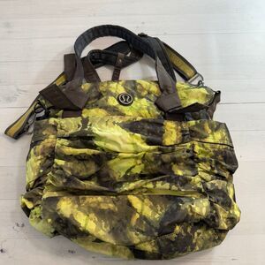 lululemon camo duffle bag "E-Z Roll" 20 Inch Tree Camouflage Bag/Outdoor/Sports/ Gym/Travel in 5 Colors (Black Trim) Move Through Your Day With An Organized State Of Mind Thanks To This Backpacks Dedicated Compartments For Your Laptop Lululemon Destined for Greatness Duffel